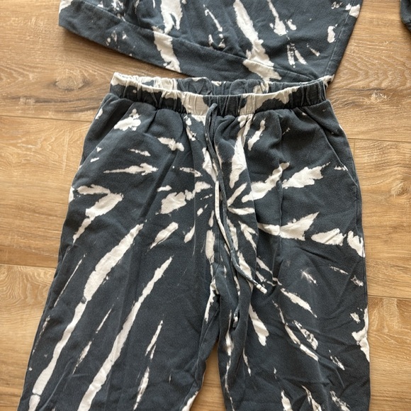 Matching set - Picture 5 of 8